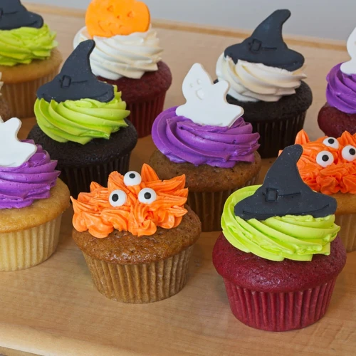 Halloween Dozen