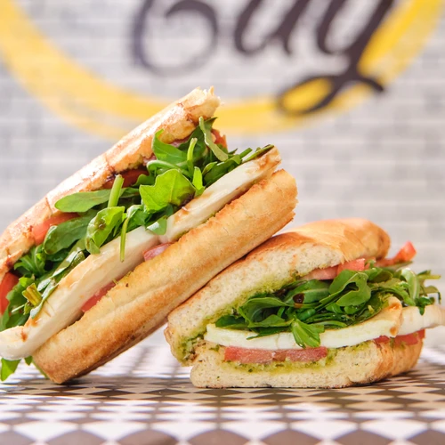 Caprese sub