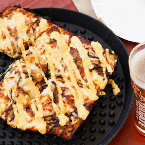 Oktoberfest Pizza - Detroit
