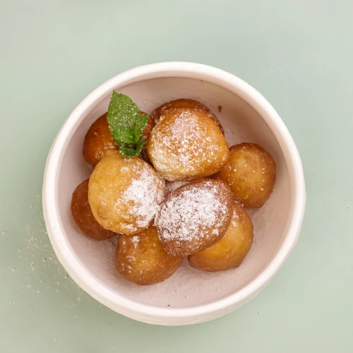 10 Loukoumades - Greek Donuts