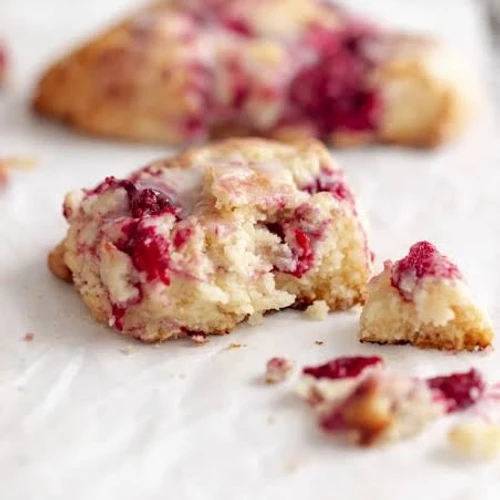 WC Raspberry Scone